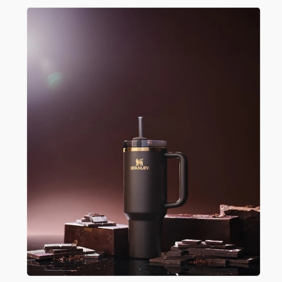 Stanley 40oz Chocolate Gold - Picture 2 of 5